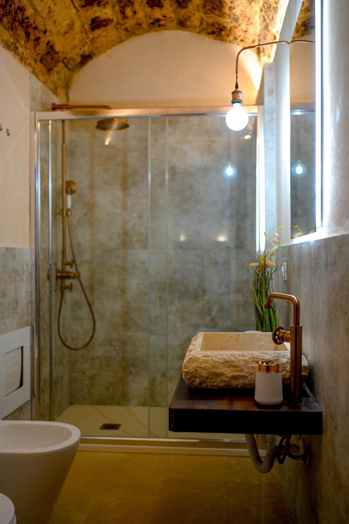 La Grotta, Luxury Suite & Spa 诺托 外观 照片